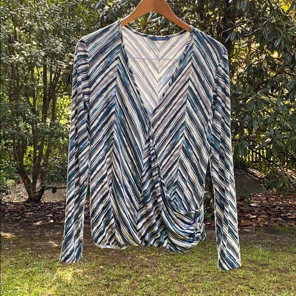 Tart wrap top - Picture 1 of 3